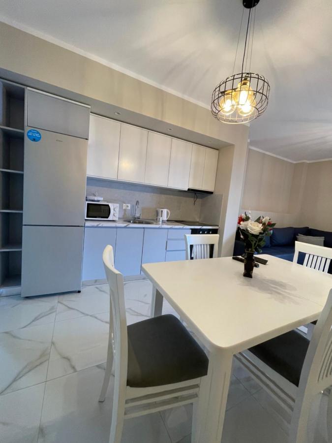 Modern Beachfront Apartments Sarande Ngoại thất bức ảnh