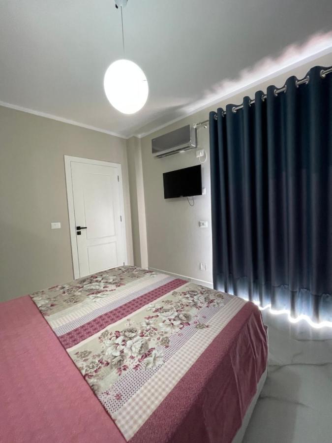 Modern Beachfront Apartments Sarande Ngoại thất bức ảnh