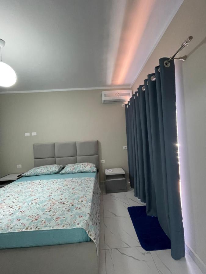Modern Beachfront Apartments Sarande Ngoại thất bức ảnh