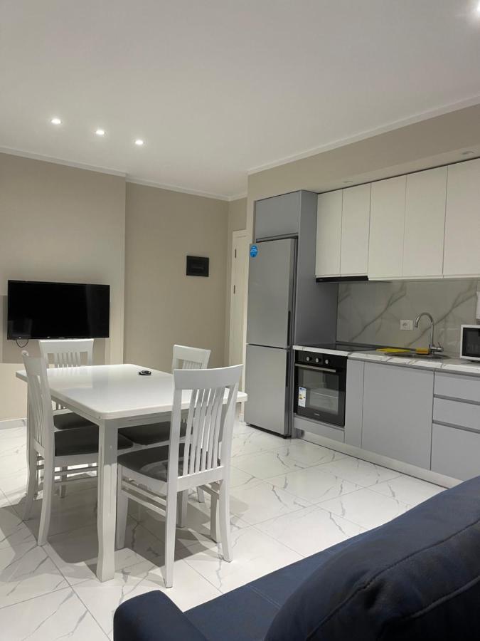 Modern Beachfront Apartments Sarande Ngoại thất bức ảnh