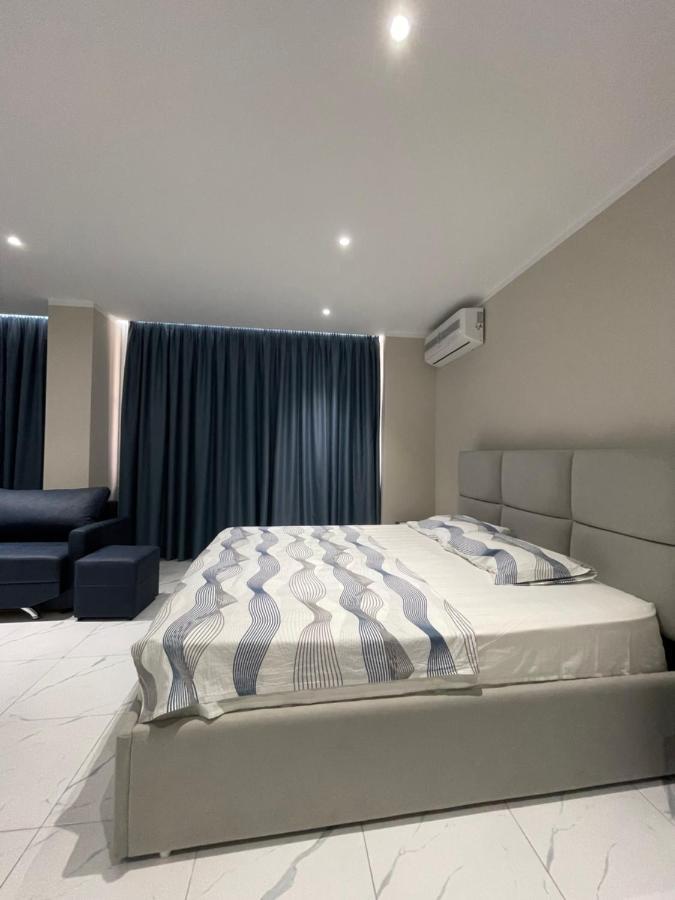 Modern Beachfront Apartments Sarande Ngoại thất bức ảnh